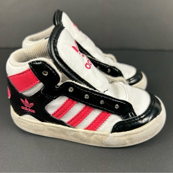 ❤️Adidas Kids Shoes sneakers - White and Pink 6K - Picture 3 of 8